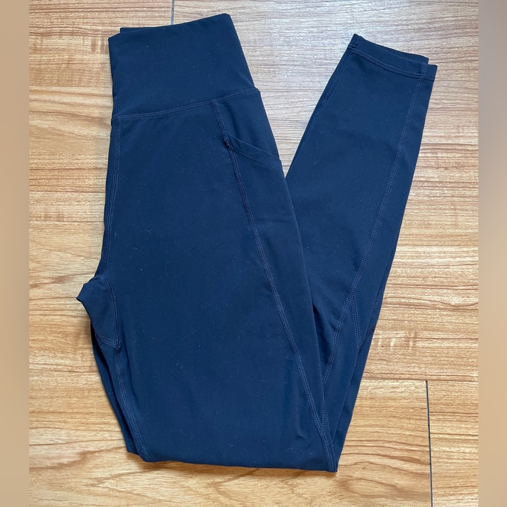 ALPHALETE High Waisted Leggings with Pockets